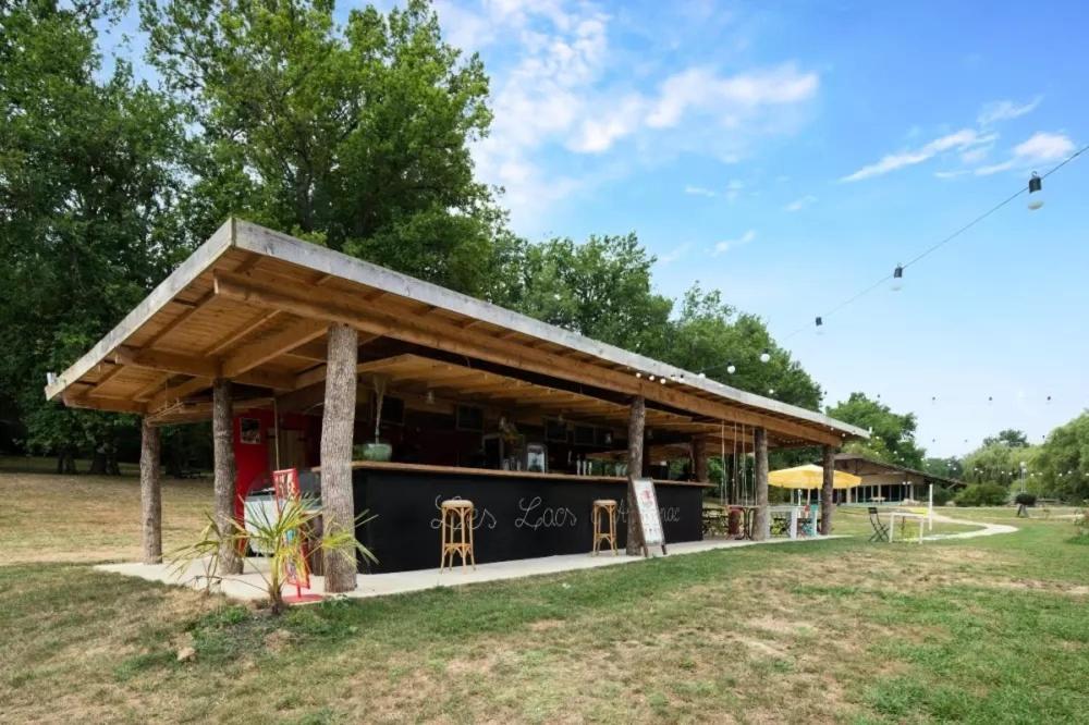 Camping Les Lacs D'Armagnac Bretagne-d'Armagnac Exteriör bild