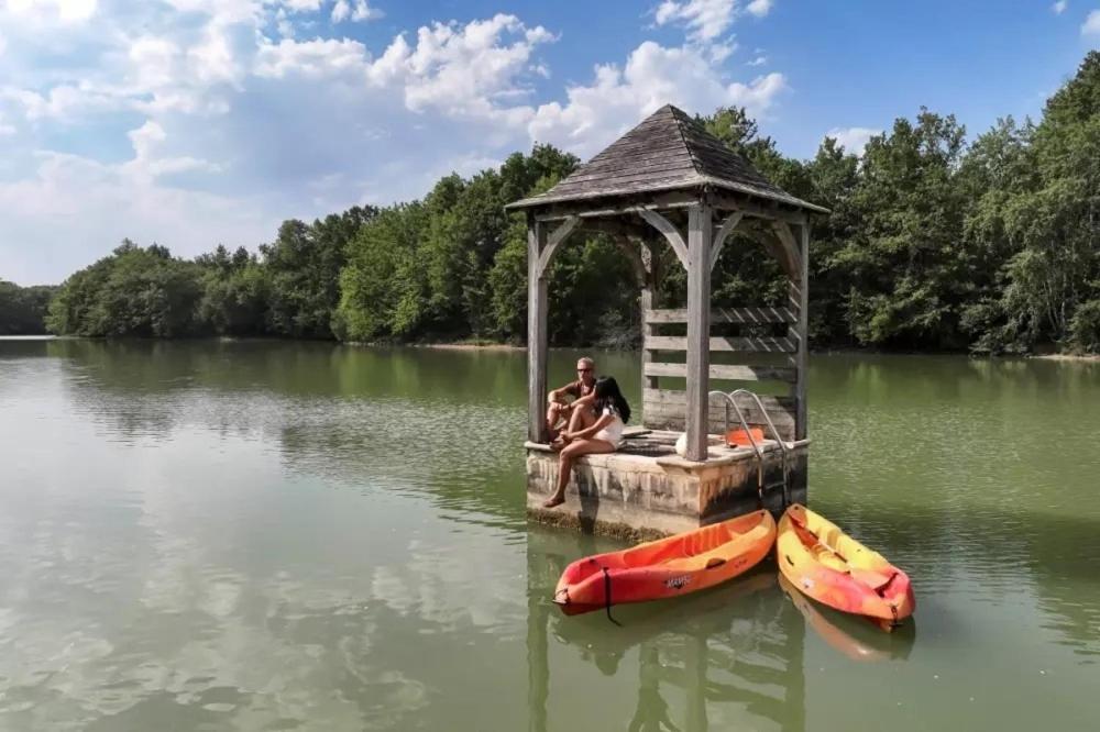 Camping Les Lacs D'Armagnac Bretagne-d'Armagnac Exteriör bild